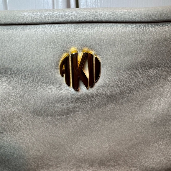 Anne Klein vintage Women's Cream Leather Bag - Picture 2 of 5
